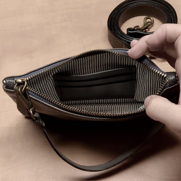 Old Trend Daisy Tote in Grey - Picture 13 of 14